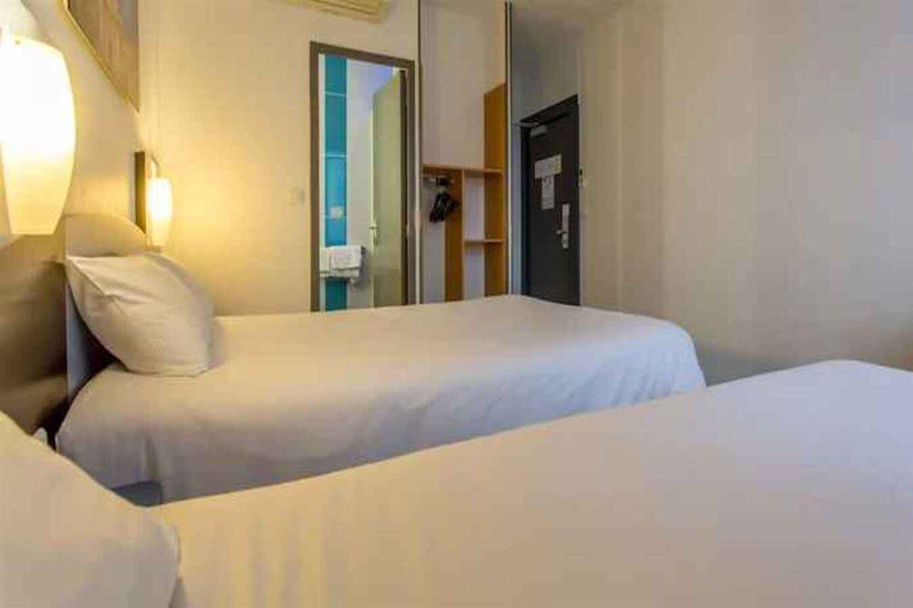 Hotel The Originals Access, Gare