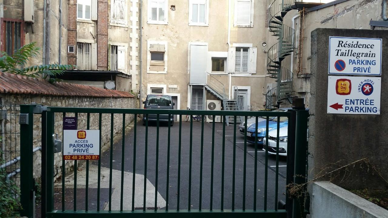 The Originals Access, Gare Bourges