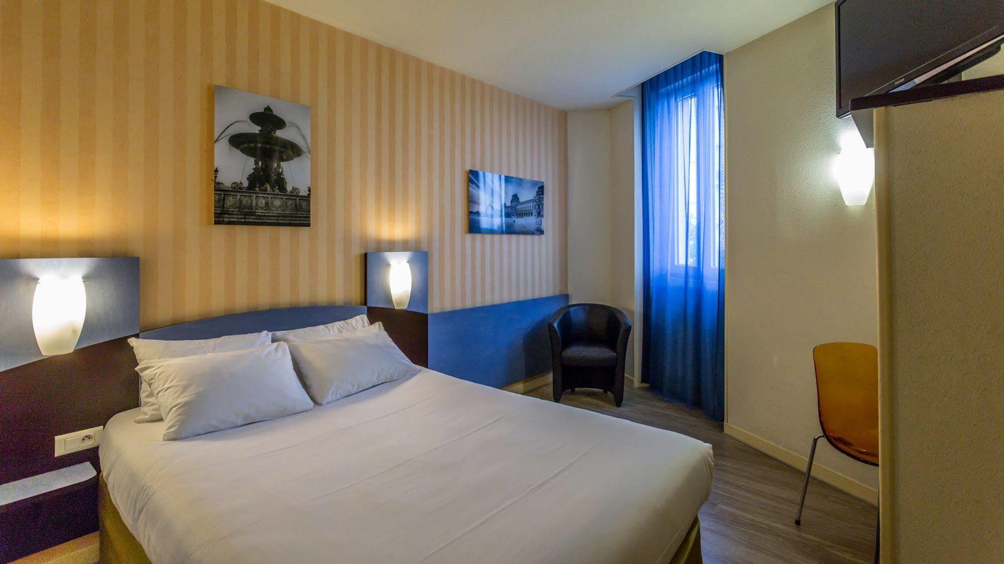 Hotel The Originals Access, Gare Bourges